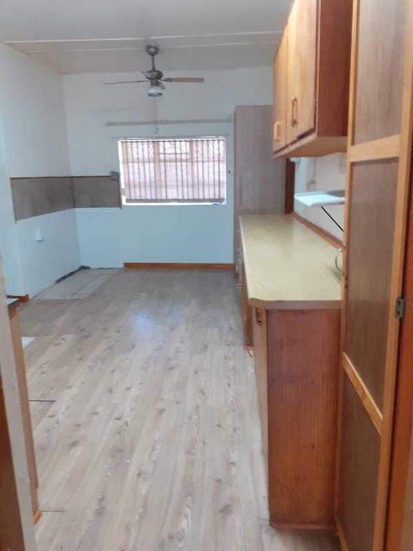 2 Bedroom Property for Sale in Albertinia Western Cape